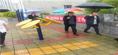 西山煤業(yè)開展“雨季三防”地面專項(xiàng)檢查工作