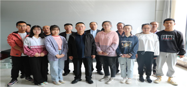 愛心企業(yè)捐資助學(xué) 圓夢(mèng)行動(dòng)傳遞溫暖